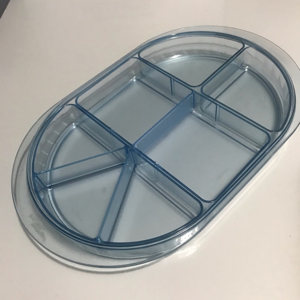 Tupperware Divided Tray - Picture 2 of 5